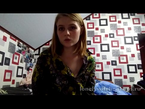 ❤️ 来自俄罗斯的年轻金发碧眼的学生喜欢更大的阴茎。 ️ Beautiful porn